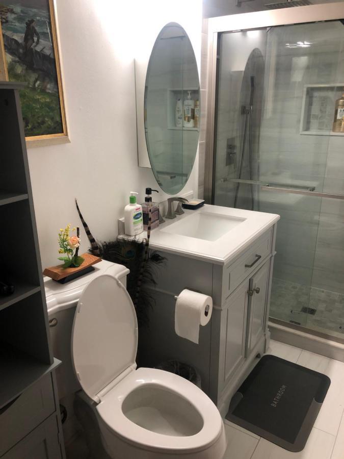 Private Room With Private Full Bathroom Chicago Zewnętrze zdjęcie