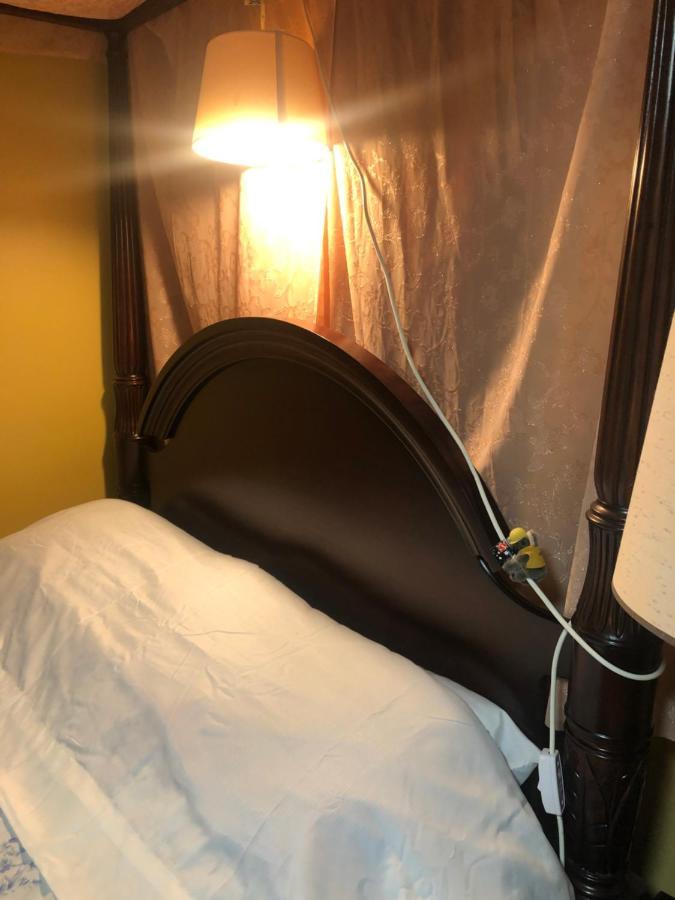 Private Room With Private Full Bathroom Chicago Zewnętrze zdjęcie
